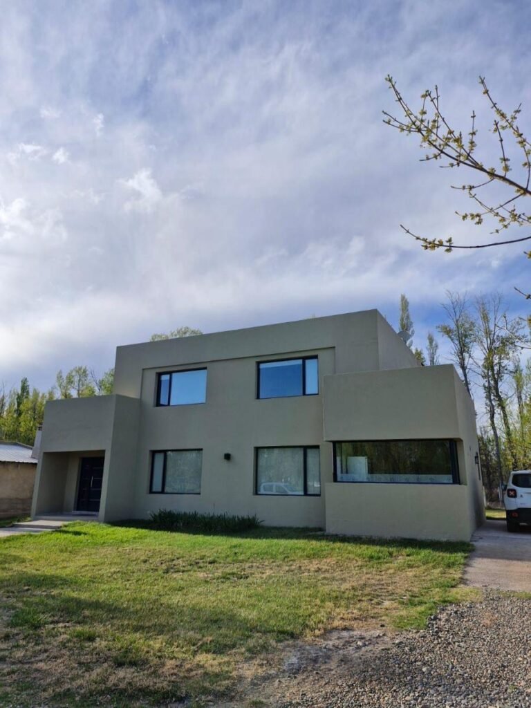 Venta de casa – Barrio Privado Los Olivos